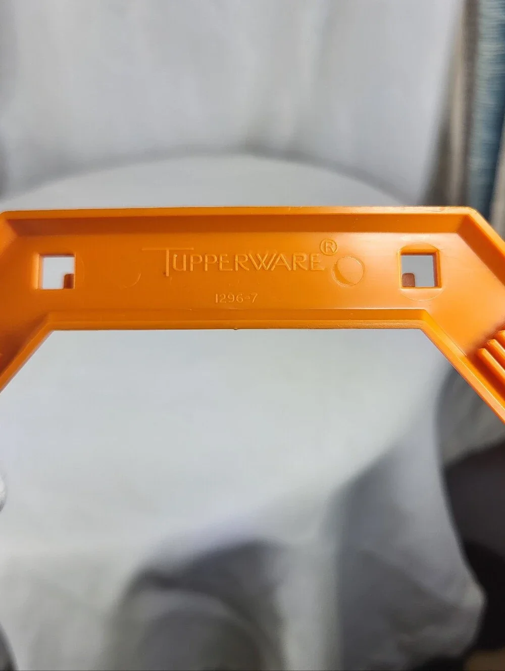 Tupperware #1296-7 Bright Orange Hexagon Wall Hook Rack
